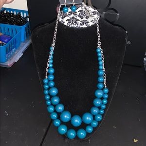 Necklace & earring